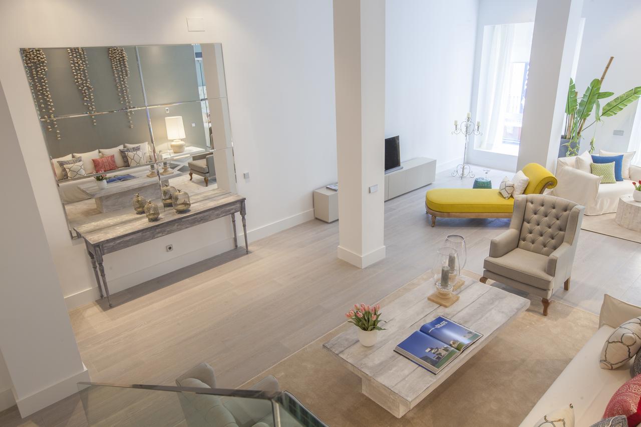 Club Calle Nueva Lofts